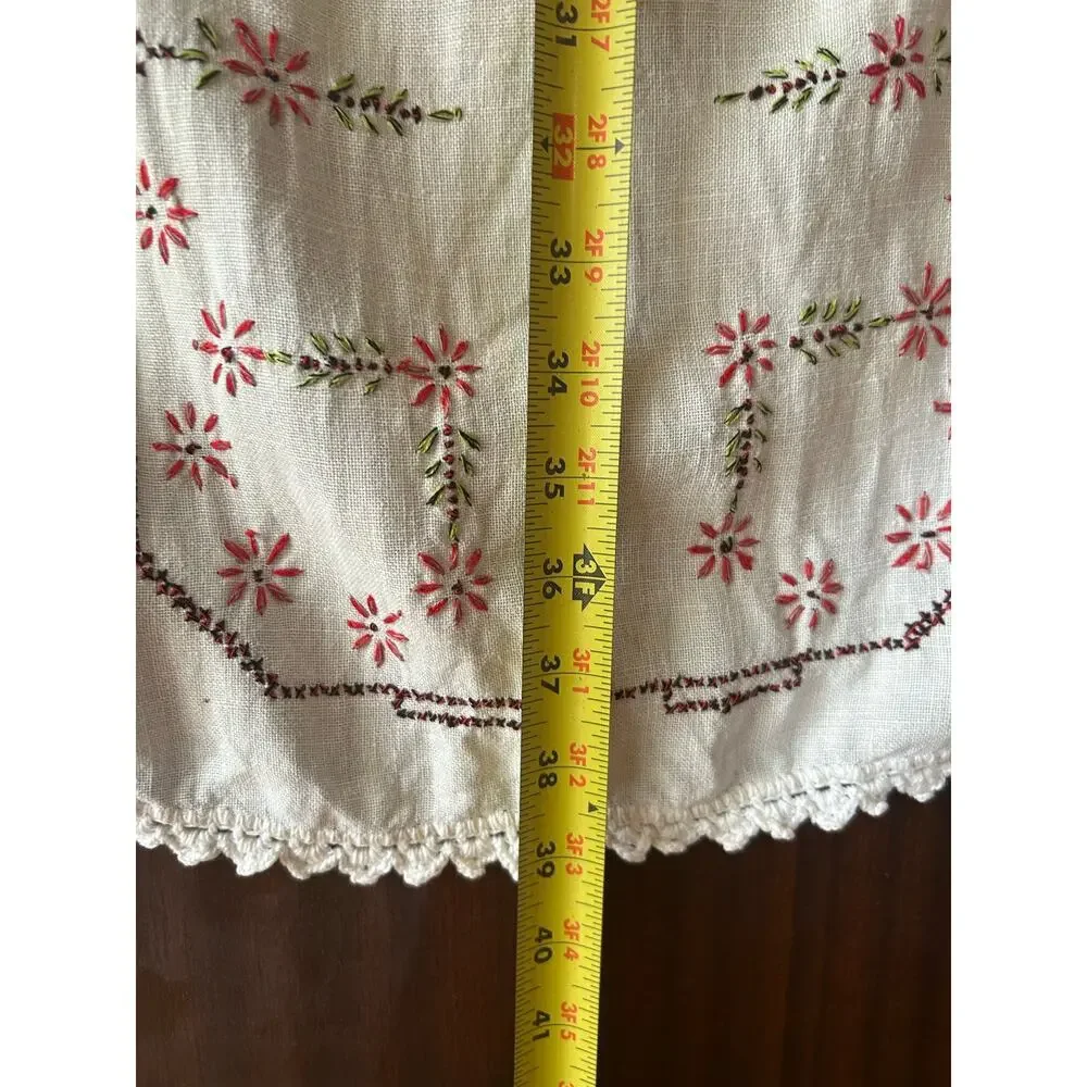 Vintage floral embroidered table runner MCM
